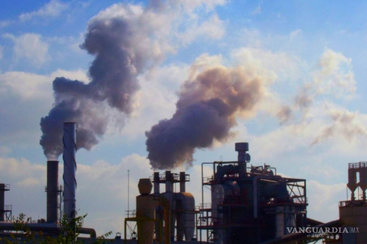 Profepa supervisa emisiones contaminantes de empresas