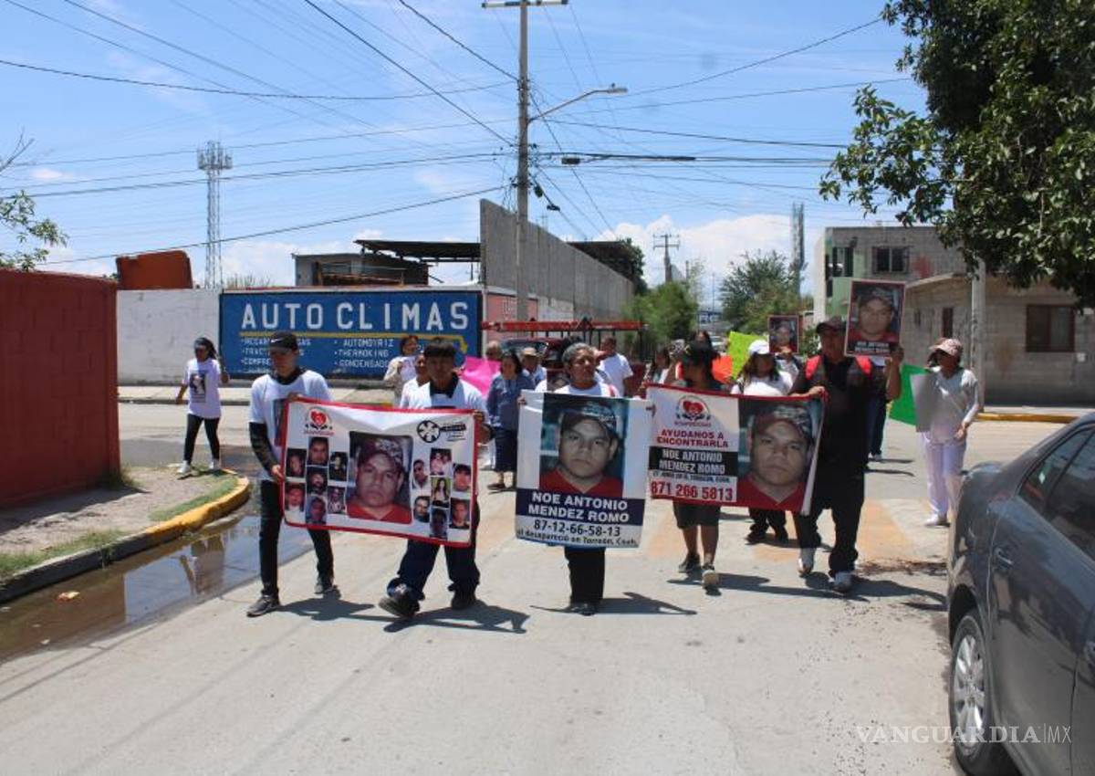 $!El homenaje se llevó a cabo en la colonia Nueva Laguna Norte, en Torreón, donde se perdió el rastro de Noé Antonio.
