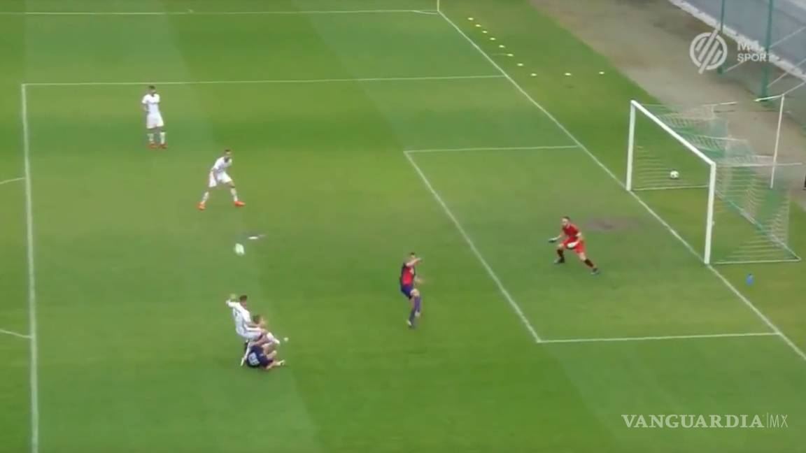 $!¡Insólito! Se lesionan tres jugadores del mismo equipo... en la misma jugada