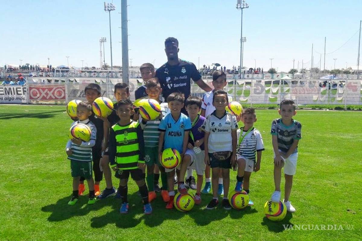 Djaniny disfruta como 'niño' el campeonato de goleo