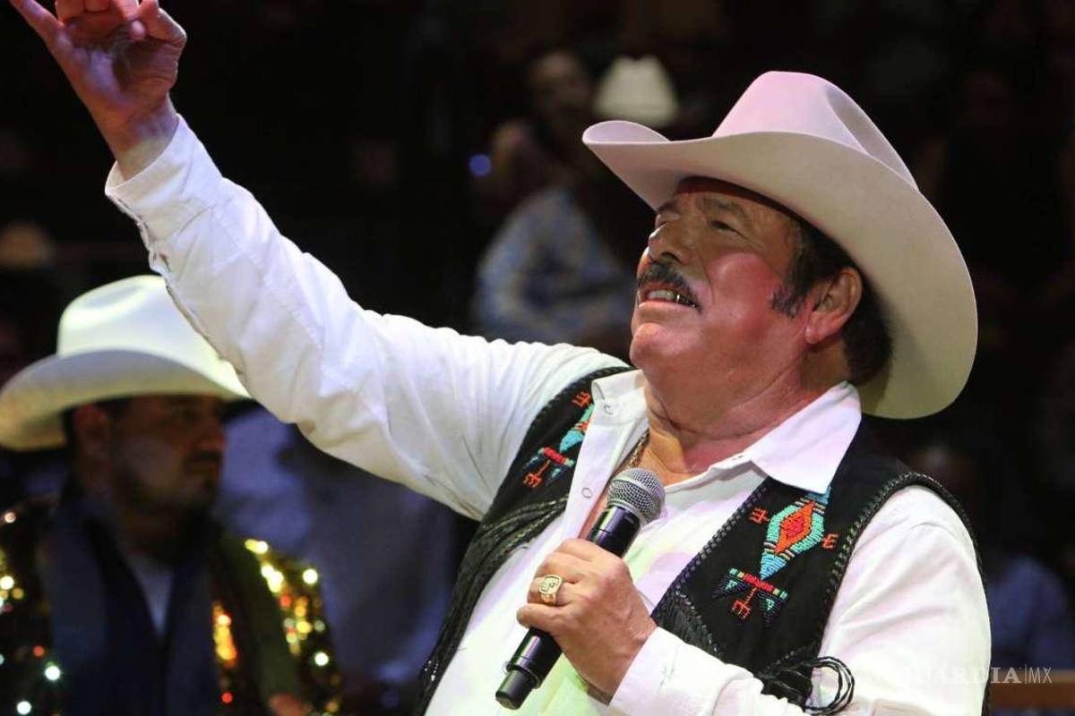 ‘Para qué se arriman, si ya lo conocen’... Hija de Lalo Mora defiende a su padre tras caso de acoso