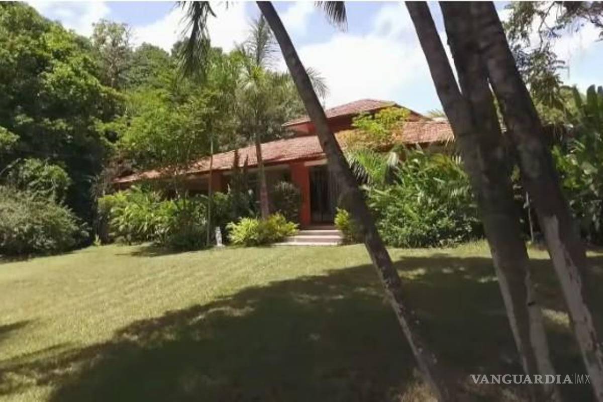 Un grupo de militares cuida a López Obrador en su finca