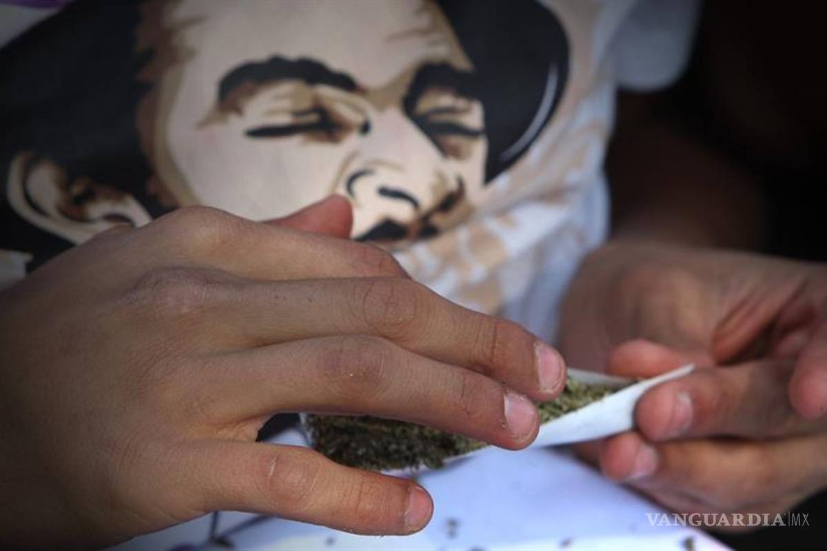 Gobernador de Jalisco aboga por legalización de la mariguana en todo México