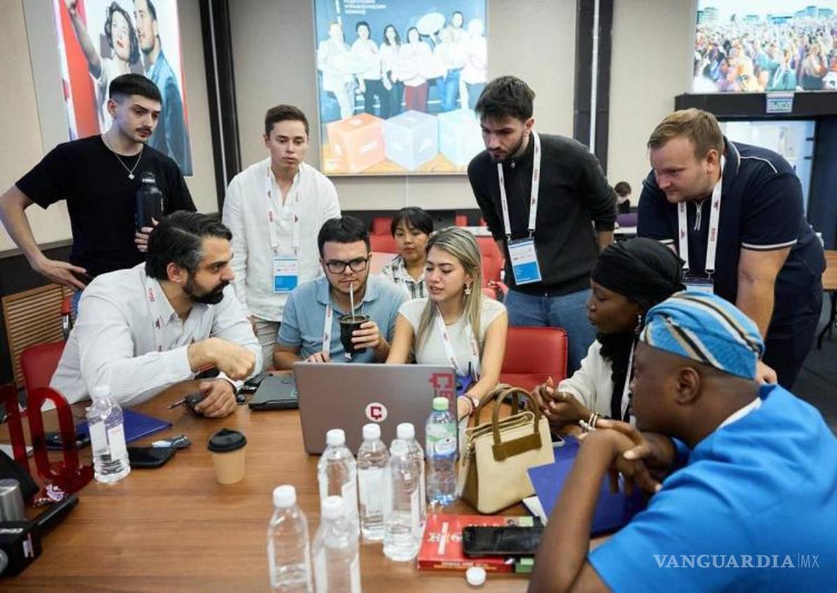 $!El encuentro reunió a más de 110 jóvenes líderes de 30 países en la Escuela de Liderazgo SENEZH.