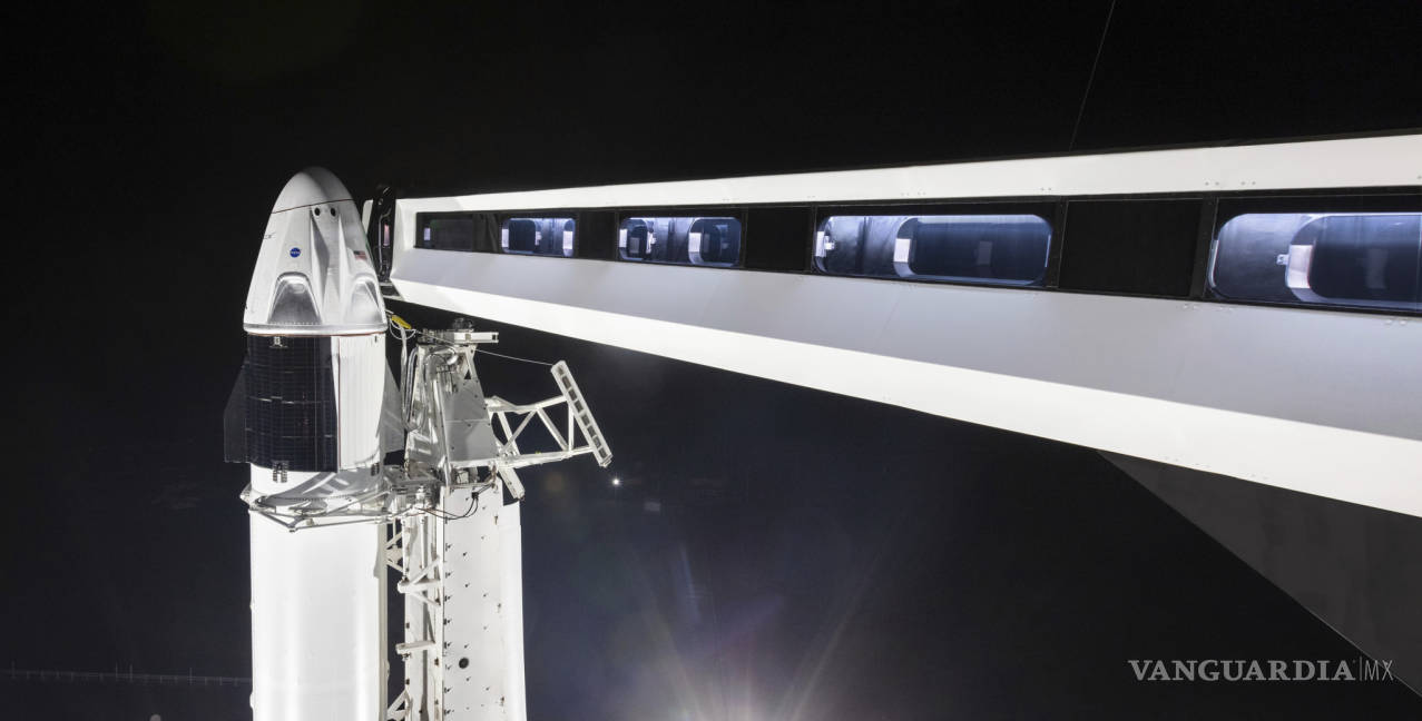 $!Crew Dragon, primera cápsula de SpaceX diseñada para tripulación viaja rumbo a la EEI