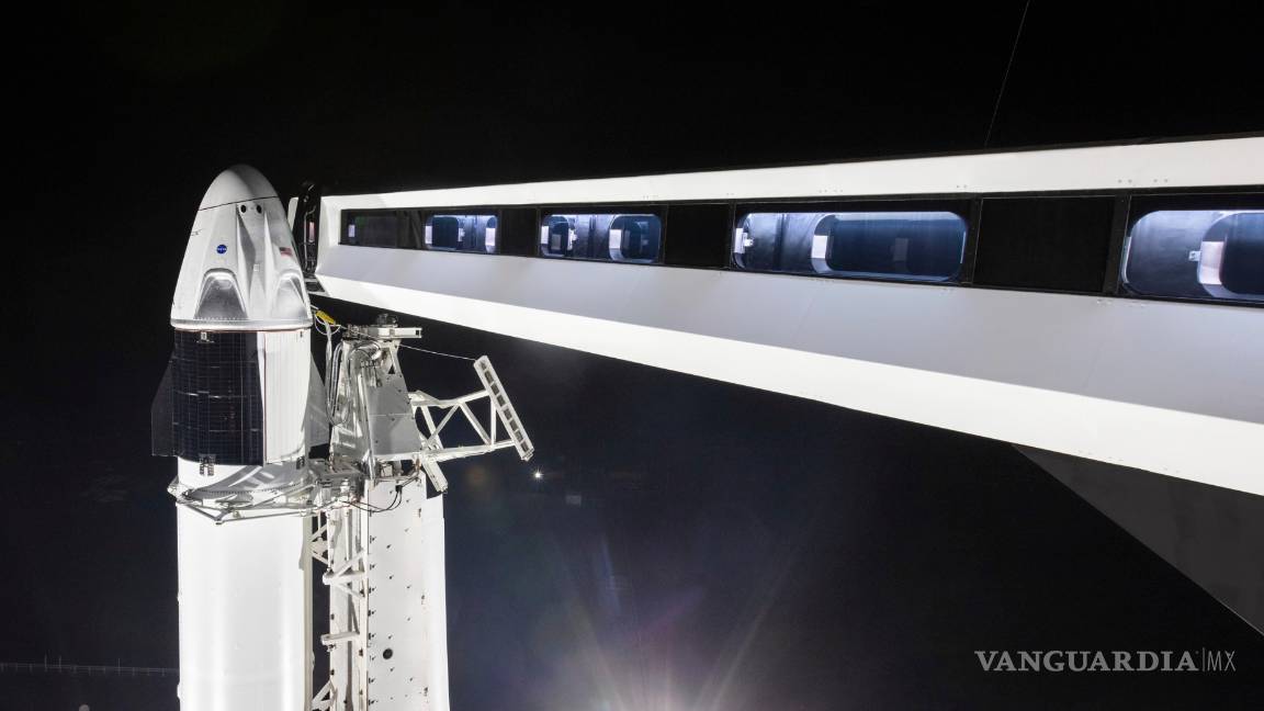 $!Crew Dragon, primera cápsula de SpaceX diseñada para tripulación viaja rumbo a la EEI