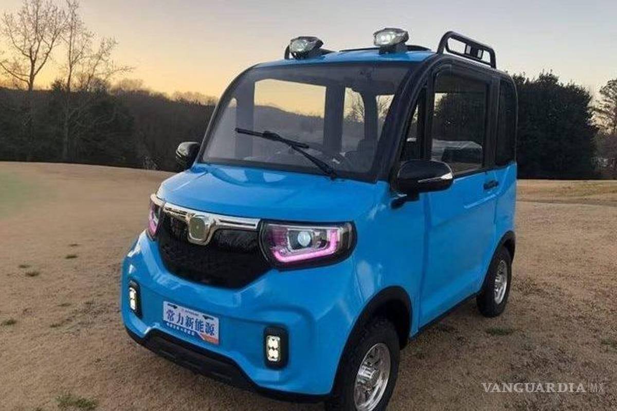 $!El auto chino, de 20 mil pesos, es una unidad compacta con dimensiones de 1.4 metros y con capacidad hasta para tres personas