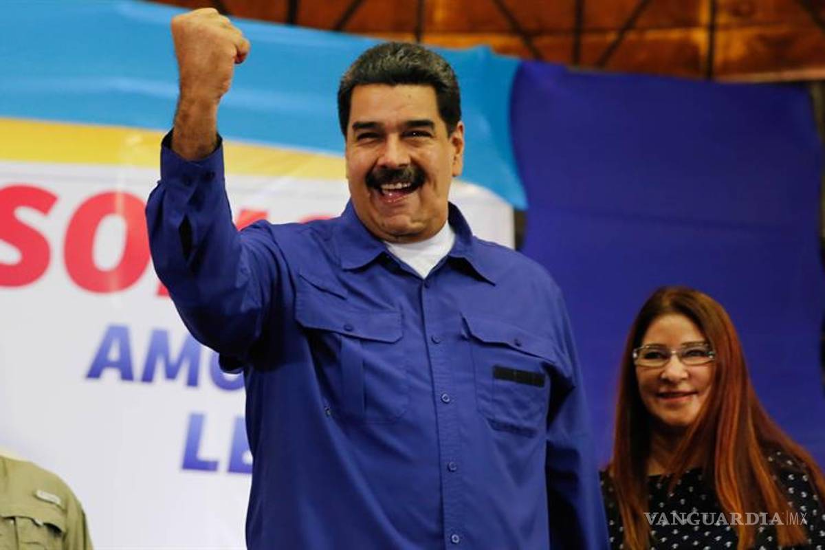 Nicolás Maduro se define como parte de un &quot;eje de dios&quot;