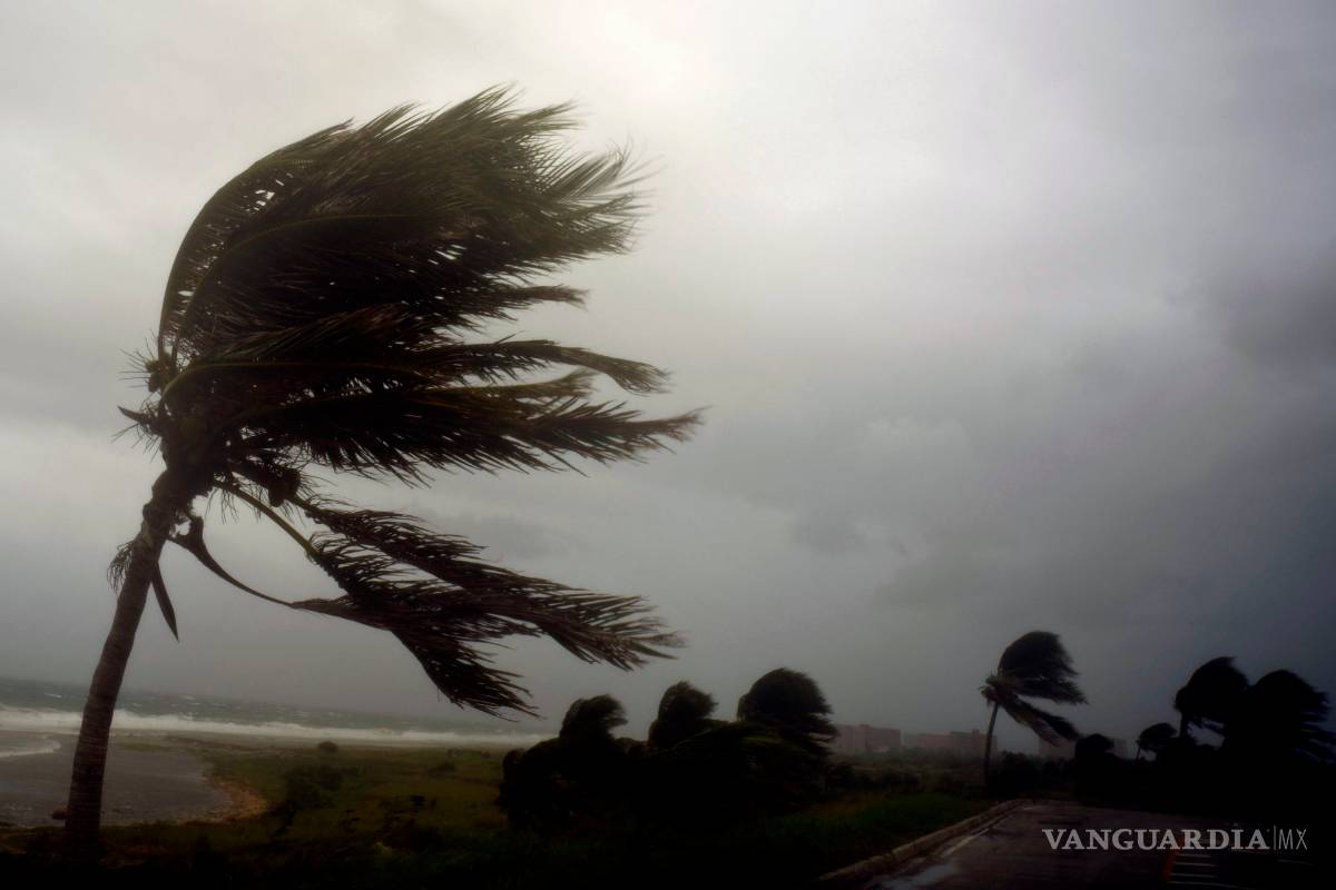 Irma llega a los Cayos de Florida como huracán categoría 4