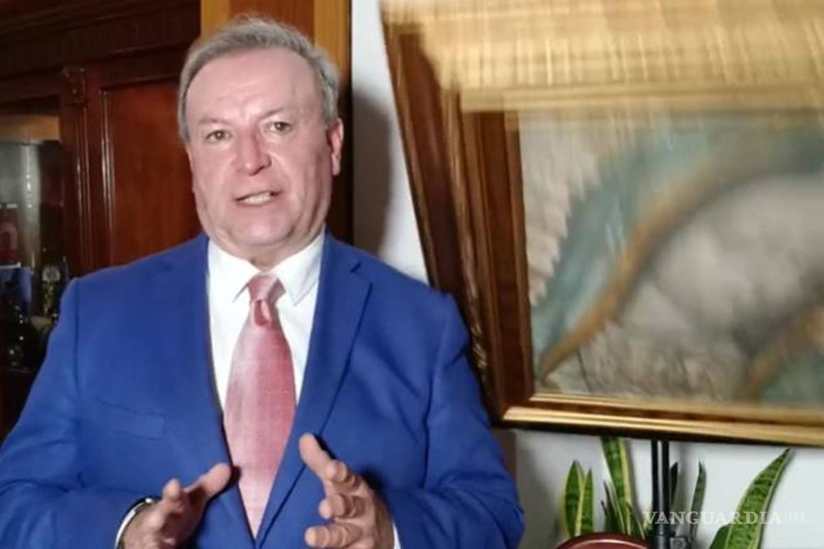 Se le cae cuadro de la Guadalupana a Gilberto Lozano... y se convierte en meme