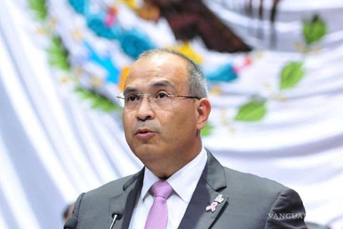 FGR pide a Interpol ficha roja contra el exdirector de Pemex, Carlos Treviño