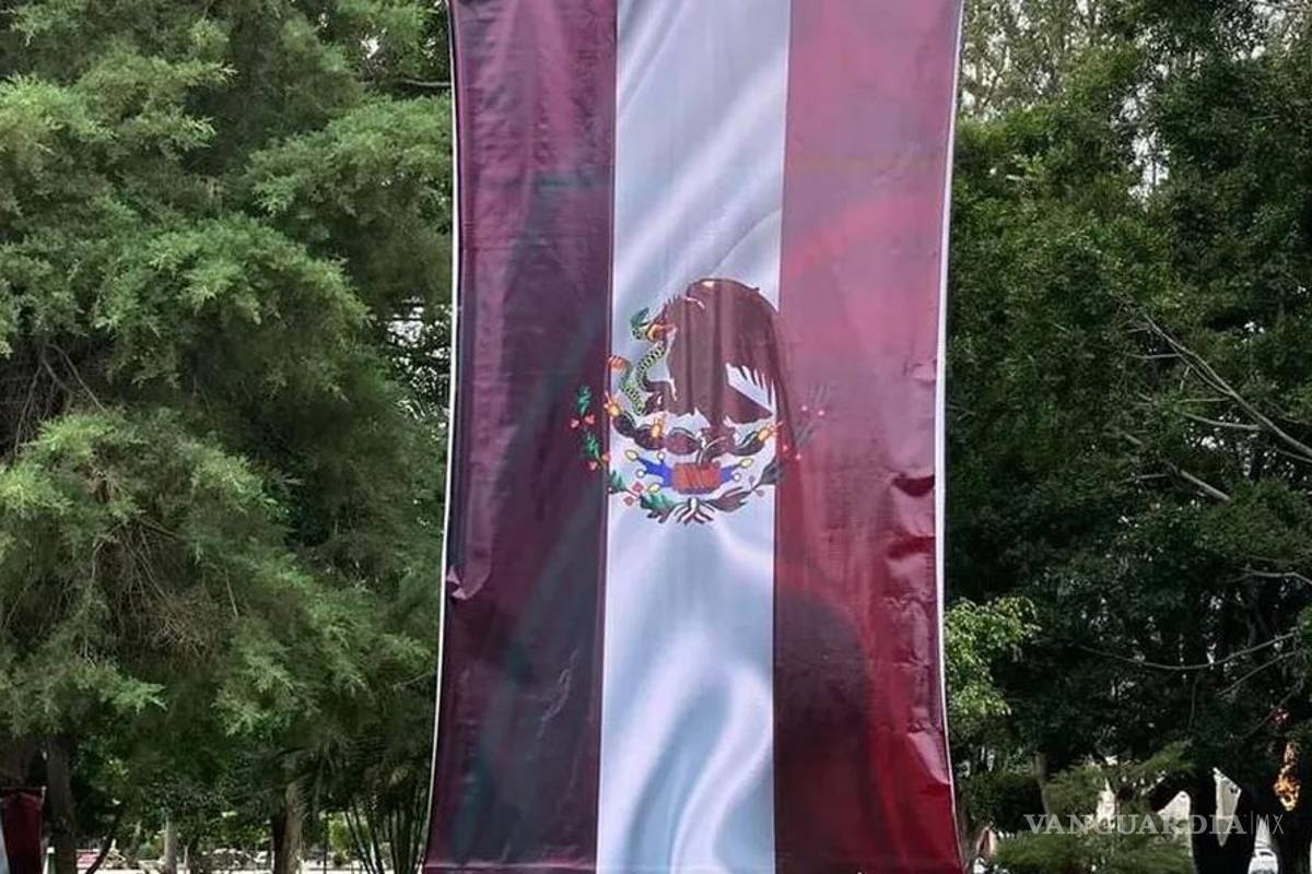 Modifican la bandera con colores de Morena
