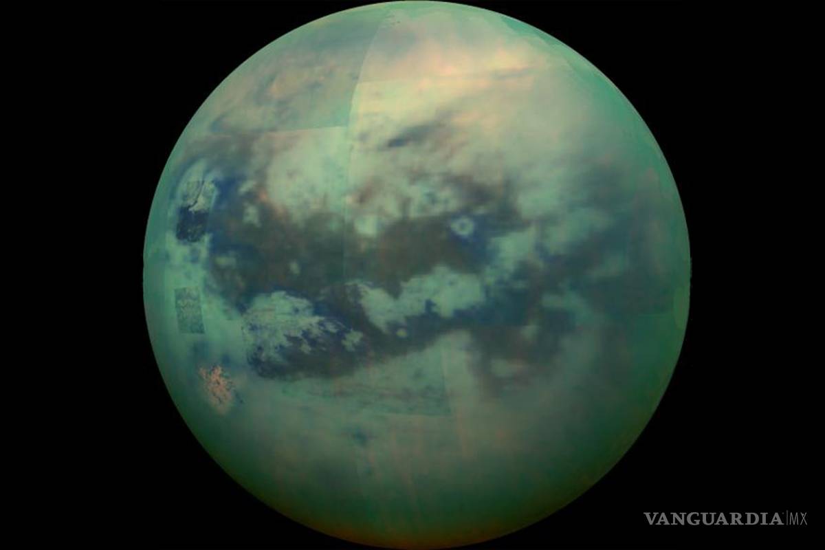 Así es Titán, la gran luna ‘terráquea’ de Saturno