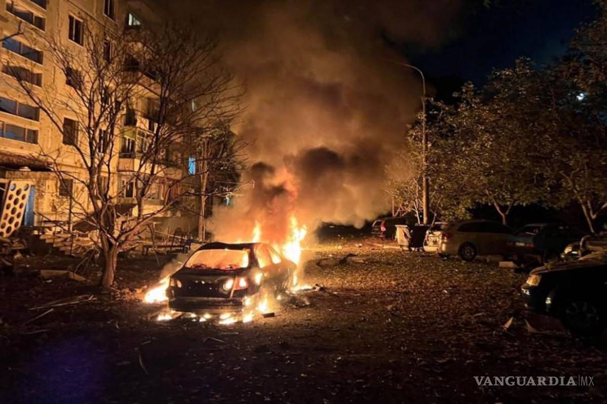 Un ataque masivo con drones y misiles rusos en Ucrania mata al menos a 6 personas