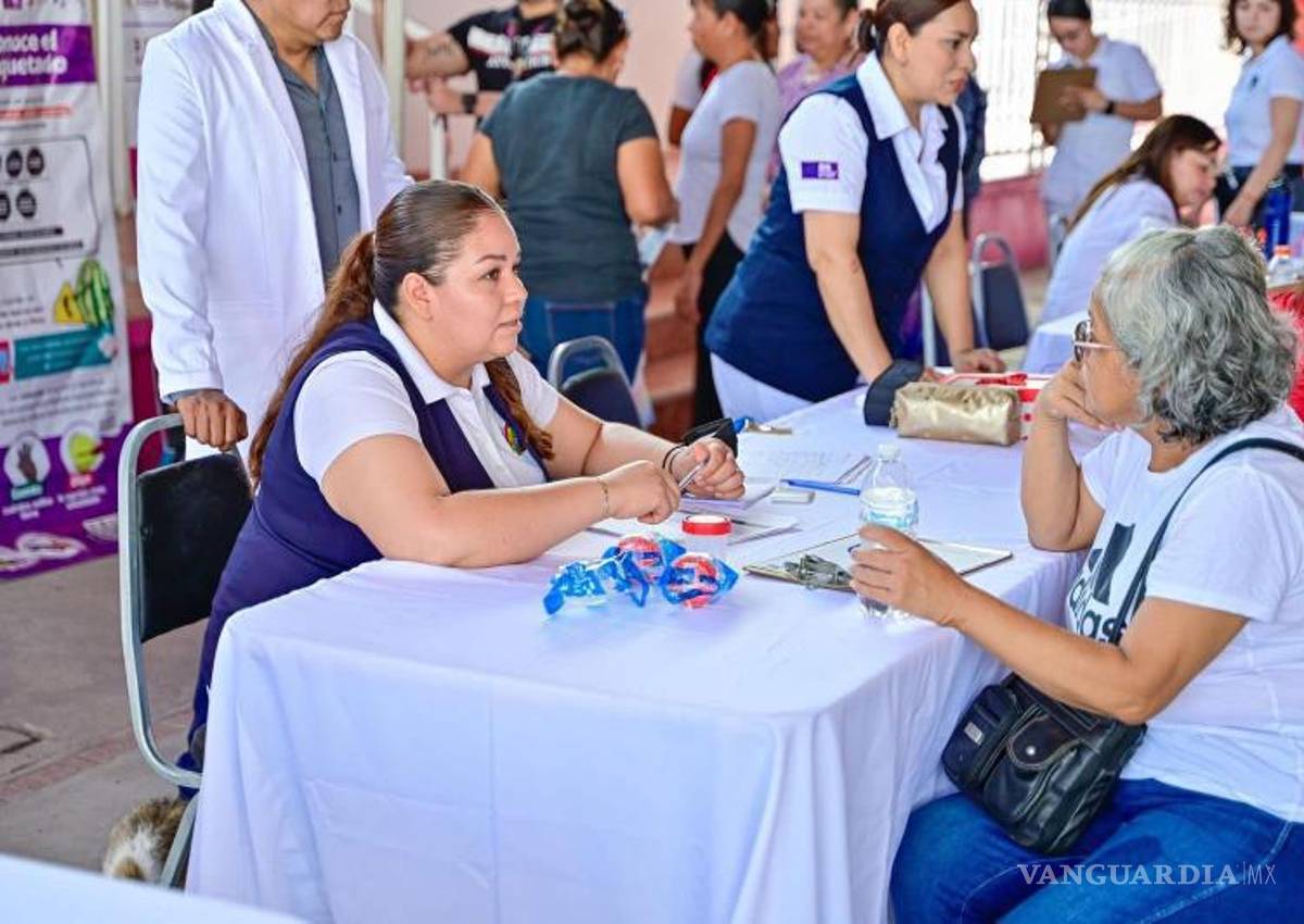 $!Médicos y enfermeras atendieron consultas generales y problemas de salud mental.