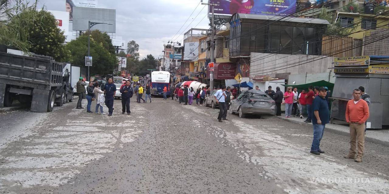 $!Fuerte accidente de autobús en autopista México-Toluca deja 15 personas heridas