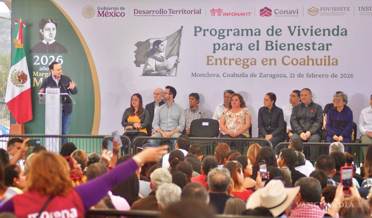 $!Autoridades federales y estatales destacaron que la inversión superior a 40 mil millones de pesos permitirá reducir el rezago habitacional en la entidad.