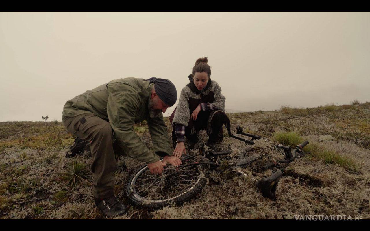 $!Los especialistas aprovecharon una bicicleta abandonada como un recurso para su supervivencia.