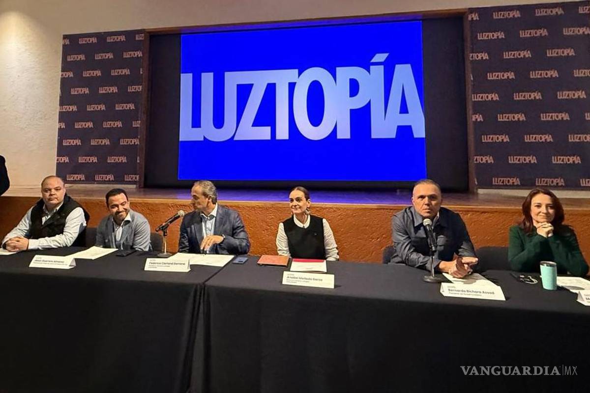 ¡Luztopía vuelve a encender el Parque Fundidora!