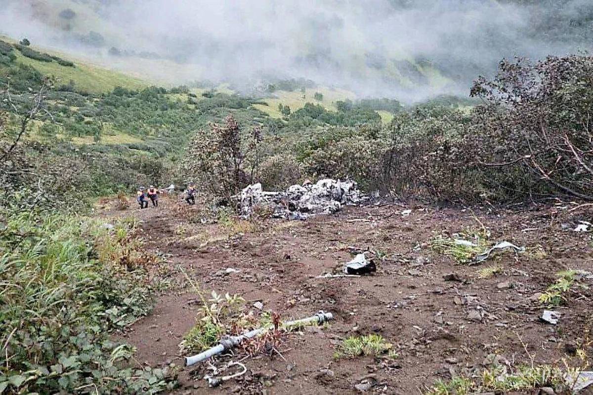 No hubo sobrevivientes del desplome de helicóptero en Rusia; recuperan restos de los 22 tripulantes