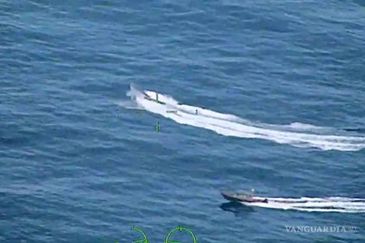 Tras perseguir ’narcolancha’, Semar asegura 1.6 toneladas de cocaína en Michoacán (video)