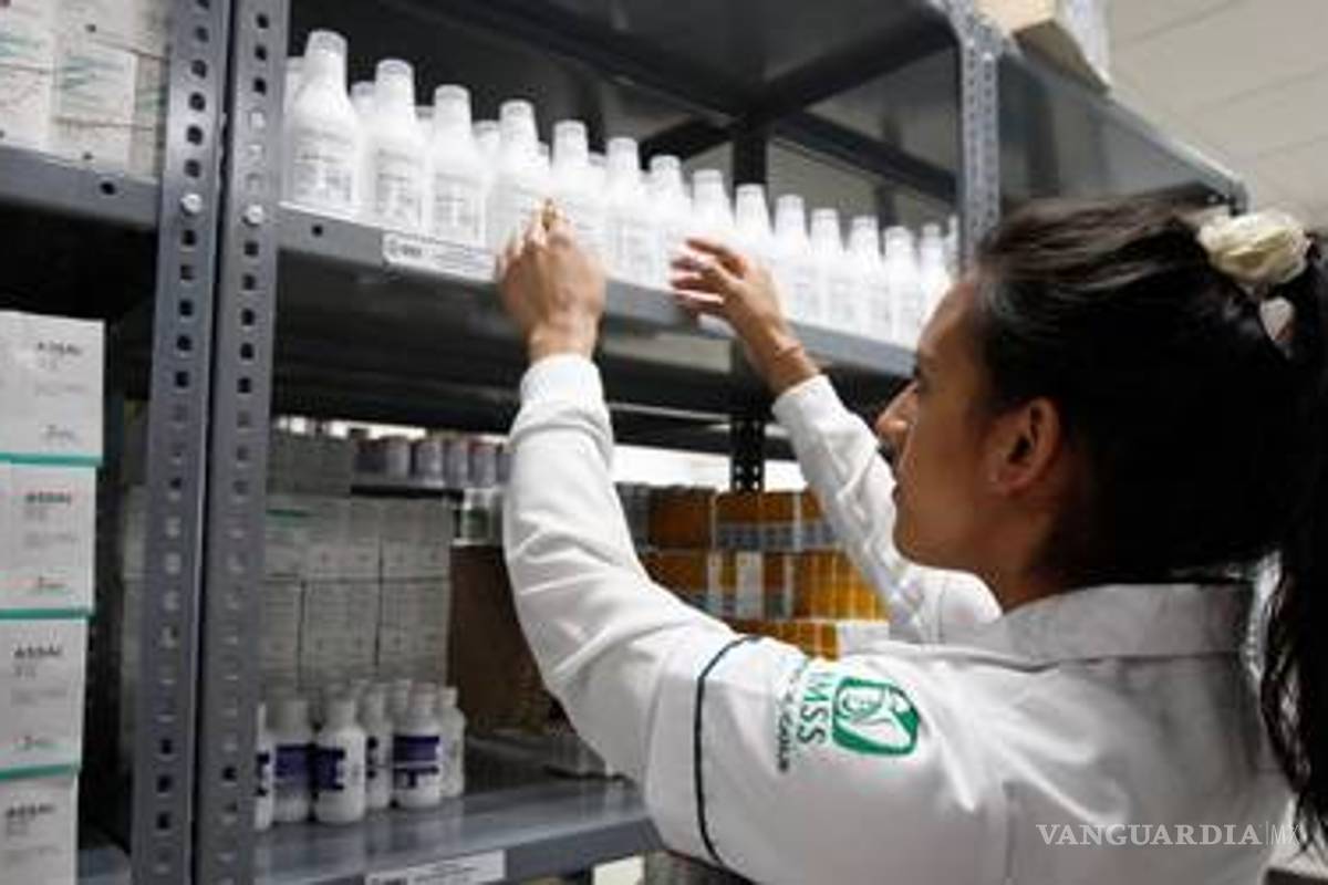 Otra vez Salud y Hacienda retrasan proceso de licitación para compra de medicamentos