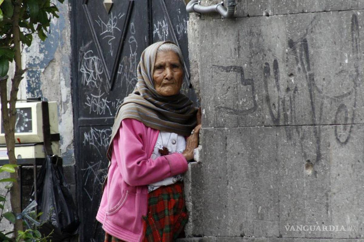 Alerta CNDH pobreza en personas de tercera edad