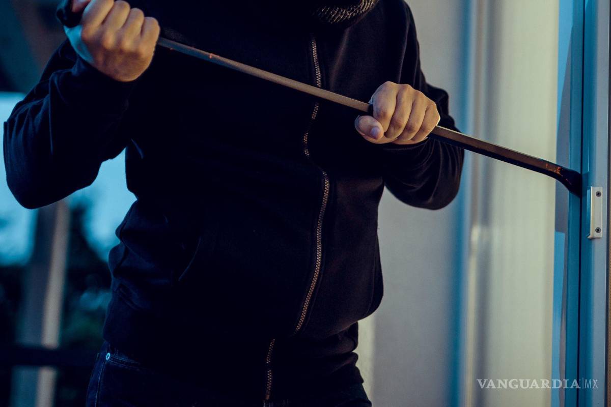 Detienen a hombre por allanamiento en Saltillo; asegura que se equivocó y trata de irse