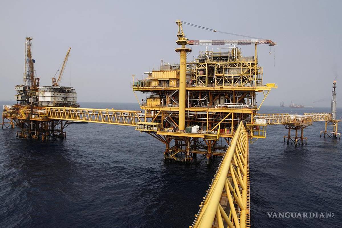 En picada la producción de Petróleos Mexicanos