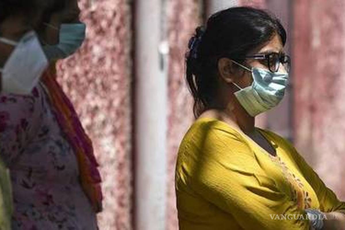 India registra 90 mil 632 casos de COVID-19 en un día