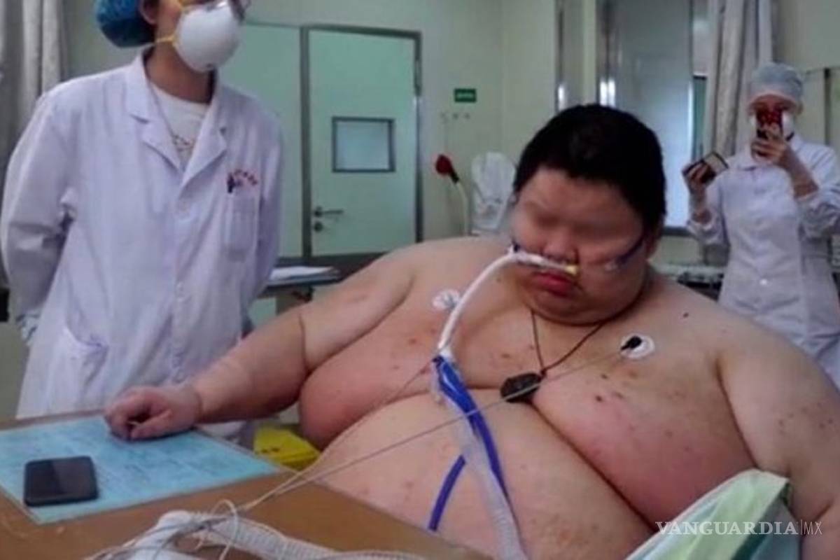 Subió más de 100 kilos por estar encerrado 5 meses por COVID-19, ¡pesa 280!