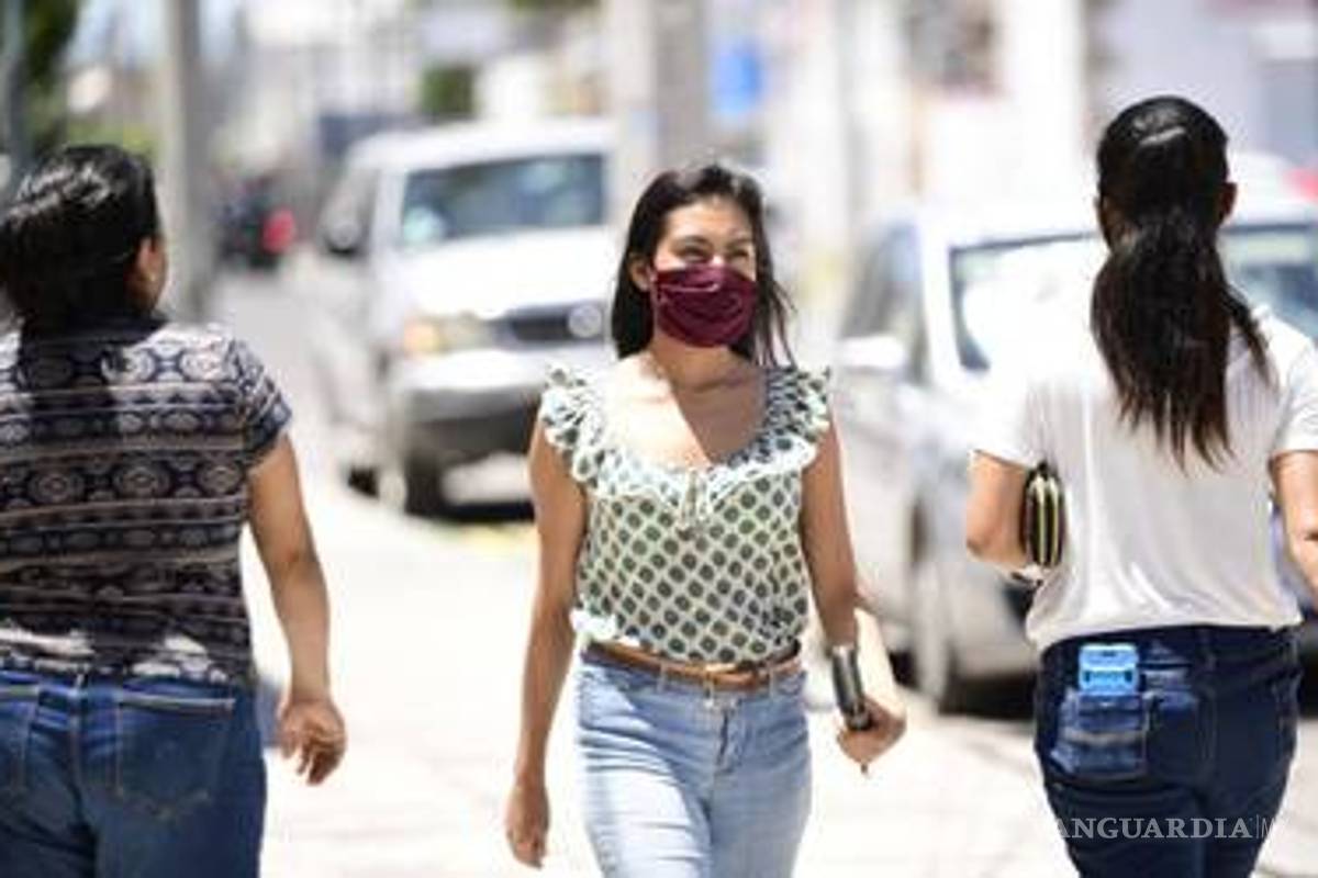 Nueve estados tienen niveles récord de contagios de COVID-19