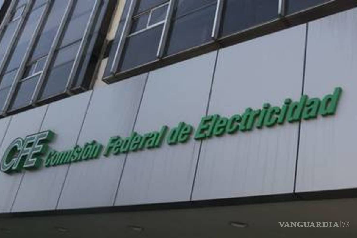 No hay chamba, aquí nos aguanta, le dicen a AMLO 11 mil chontales que aún se resisten a pagar luz