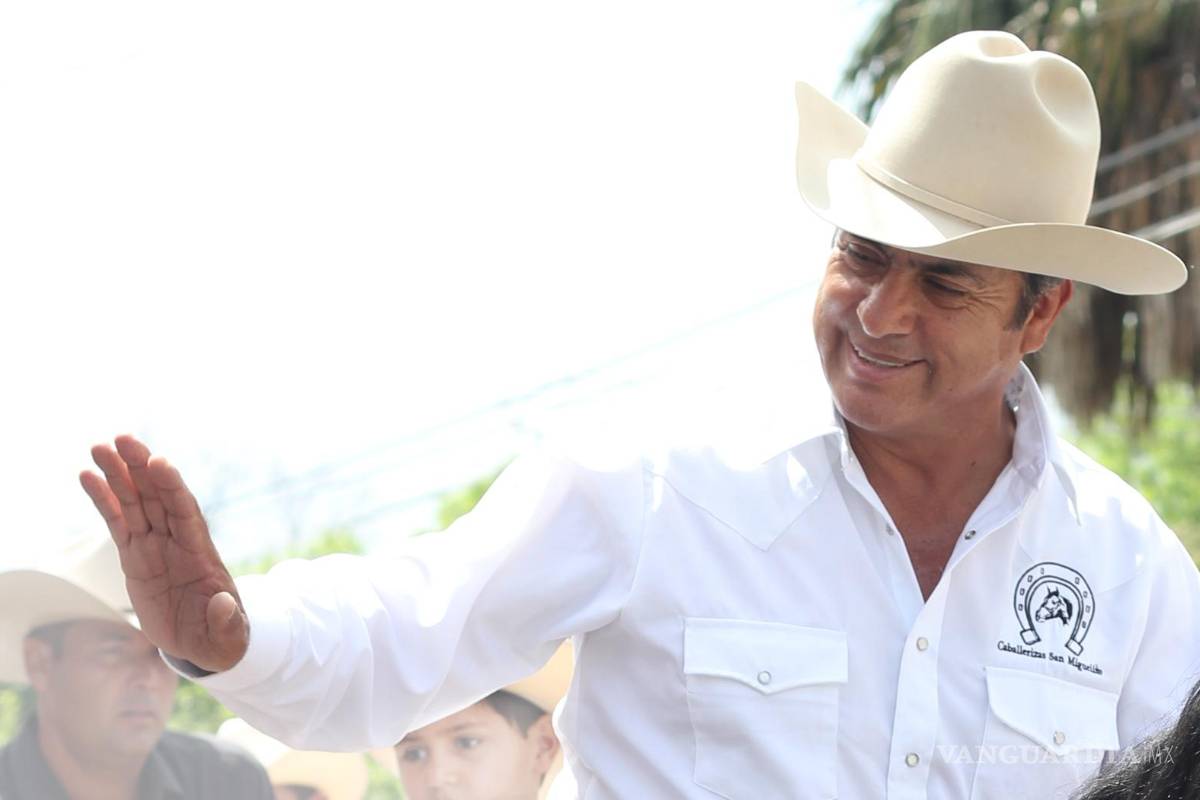 'El Bronco' quiere modificar el Himno Nacional Mexicano