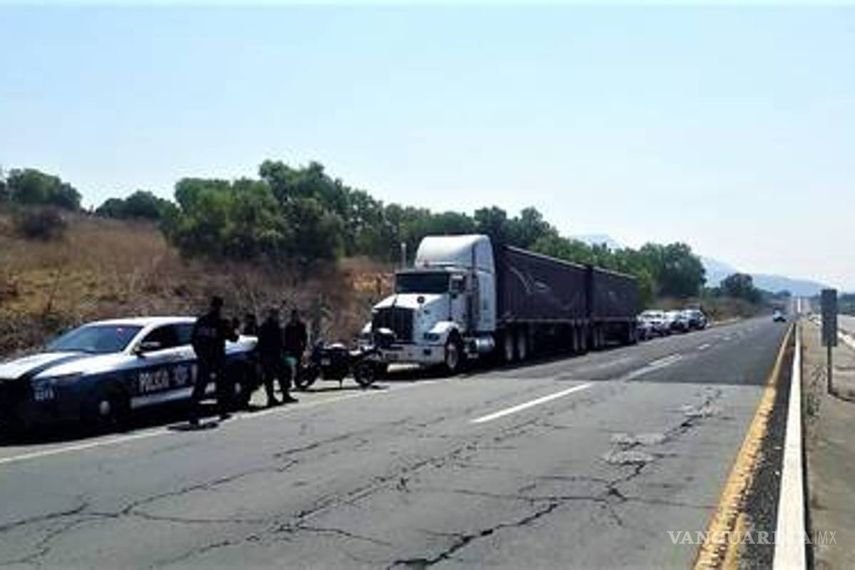 Crimen aprovecha contingencia para atracar a transportistas