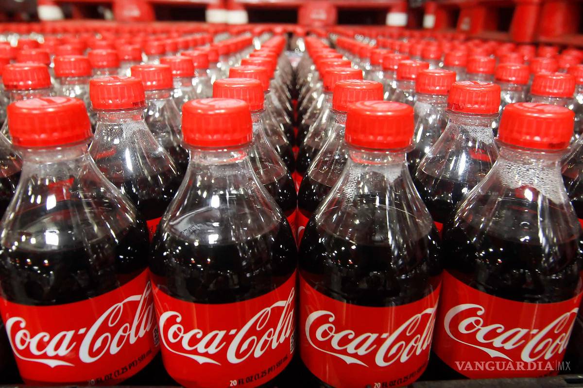 Coca-Cola suspende la producción en Venezuela por falta de azúcar