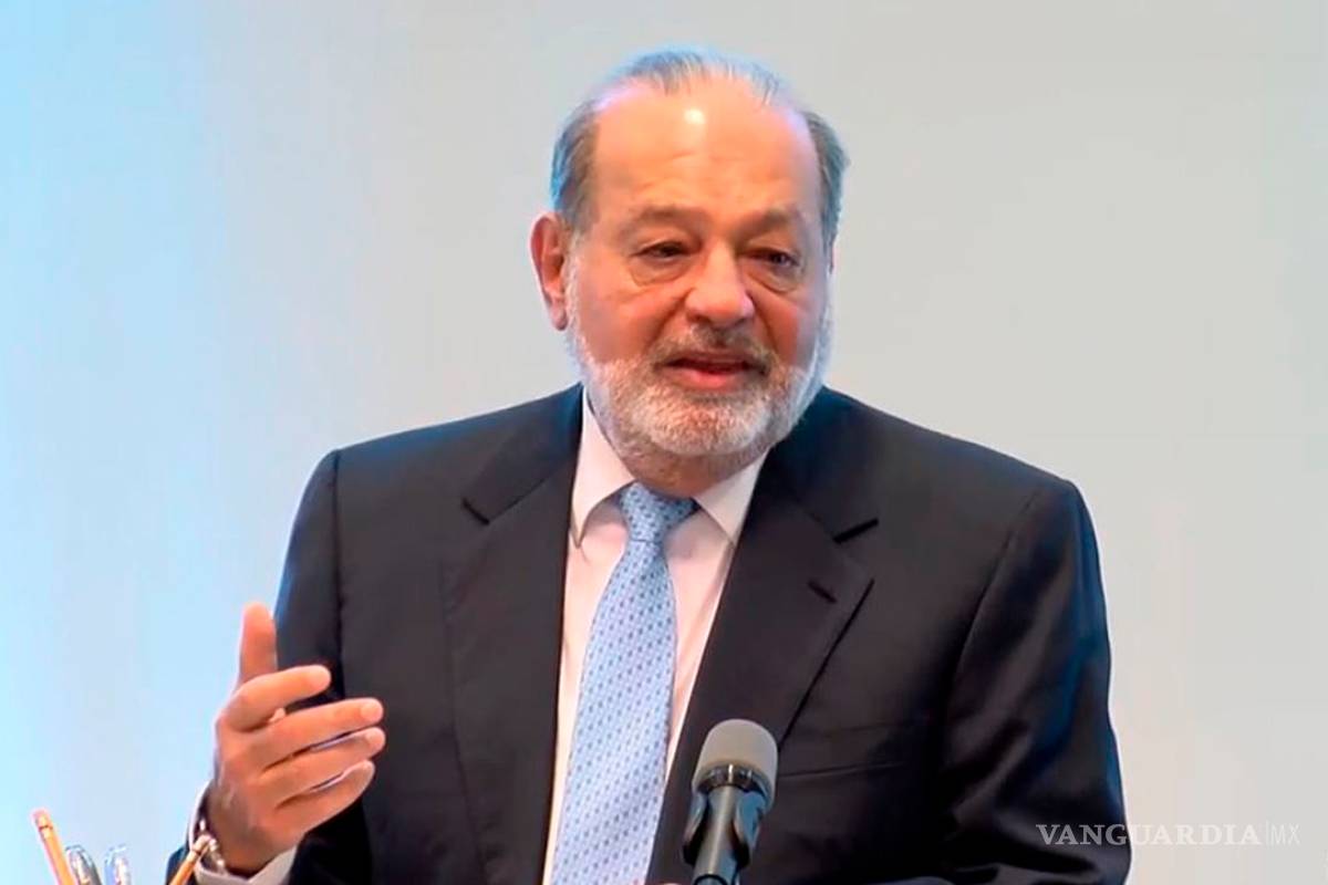 Carlos Slim sale del top 10 de multimillonarios de Forbes