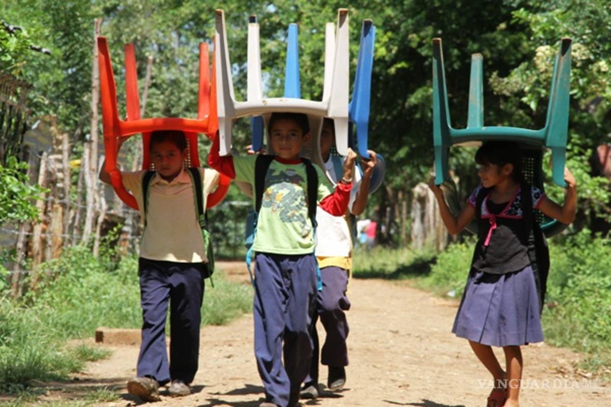 Escuelas rurales en Coahuila regresarán a clases en línea sin internet, pero en papel