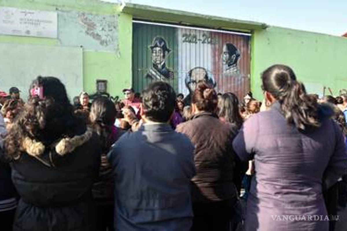 $!“No quiero una niña embarazada en el salón”, le dice maestro a alumna violada