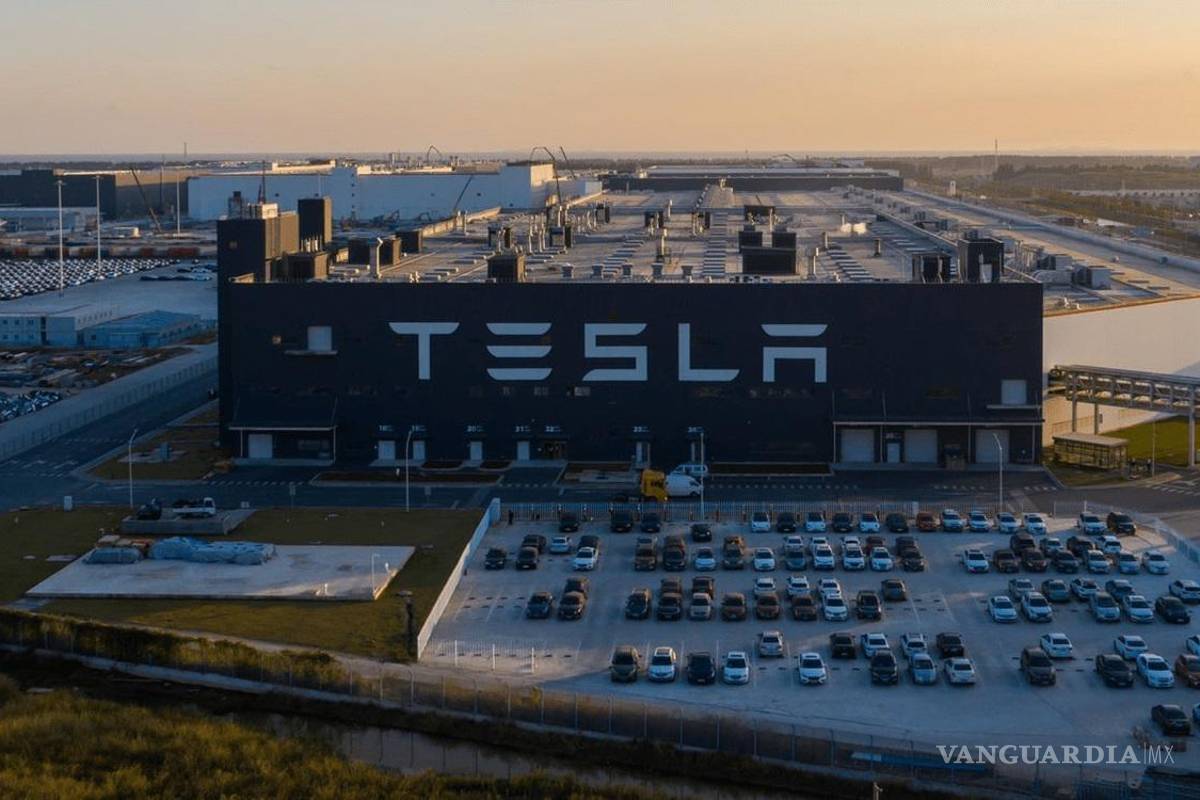 Construirá Tesla una fábrica de baterías en Shanghái, China