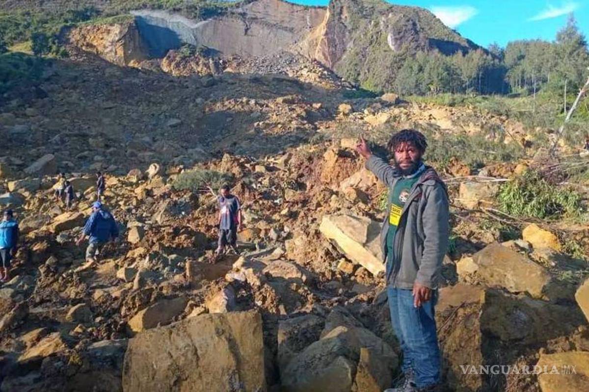 $!Más de dos mil están enterrados vivos por deslave en Papúa Nueva Guinea, afirma gobierno