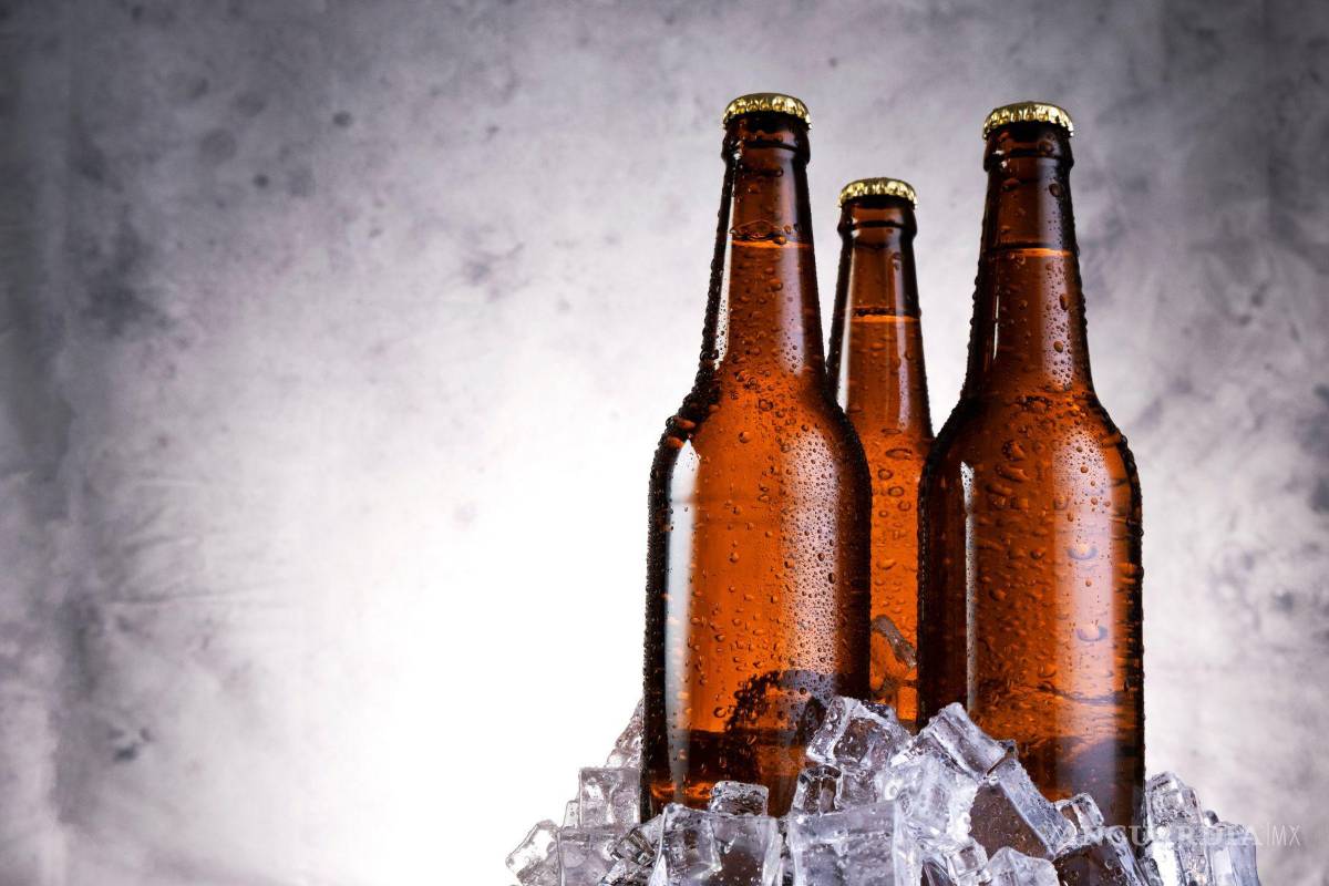 Policía municipal de Saltillo detiene a dos por venta clandestina de ‘caguamas’