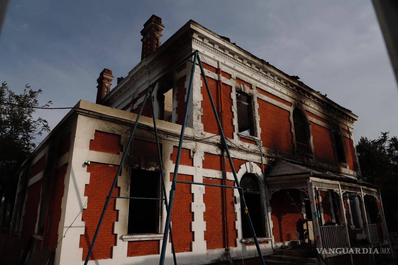 $!Tragedia en Saltillo... terrible incendio destruye la histórica Casa Alameda