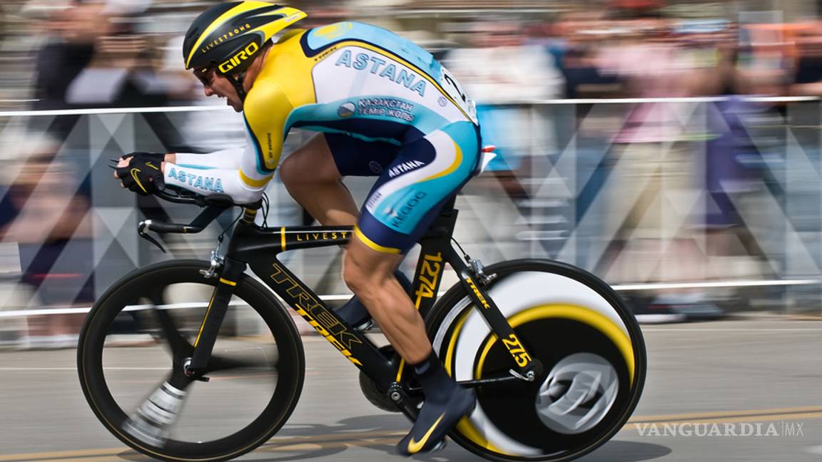 $!Primero fue acusado por dopaje; ahora Armstrong habría 'dopado' su bicicleta