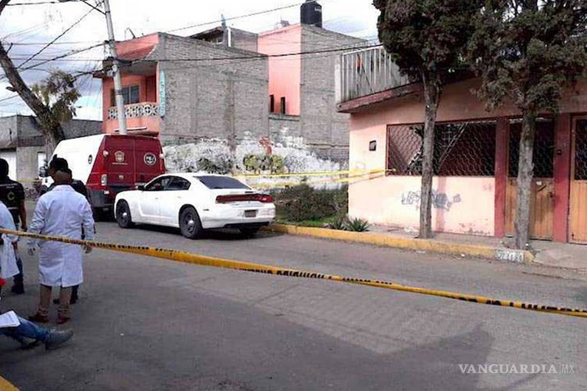 Encuentran a familia enterrada en su domicilio en Ecatepec