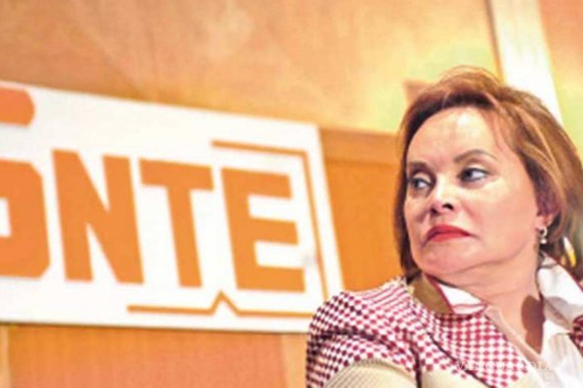 Piden reinstalar a Elba Esther Gordillo en el SNTE