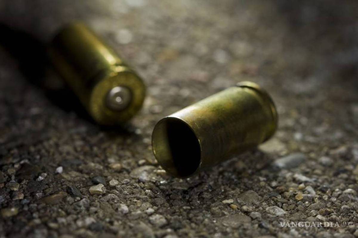 Muere en el poniente de Torreón probable narco-menudista al enfrentar a policías