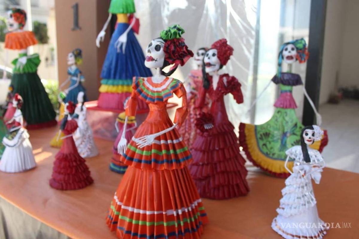 ¡Es tu oportunidad! Aprende a hacer ‘Catrinas’ en el Taller de Cartonería Mexicana del DIF Saltillo