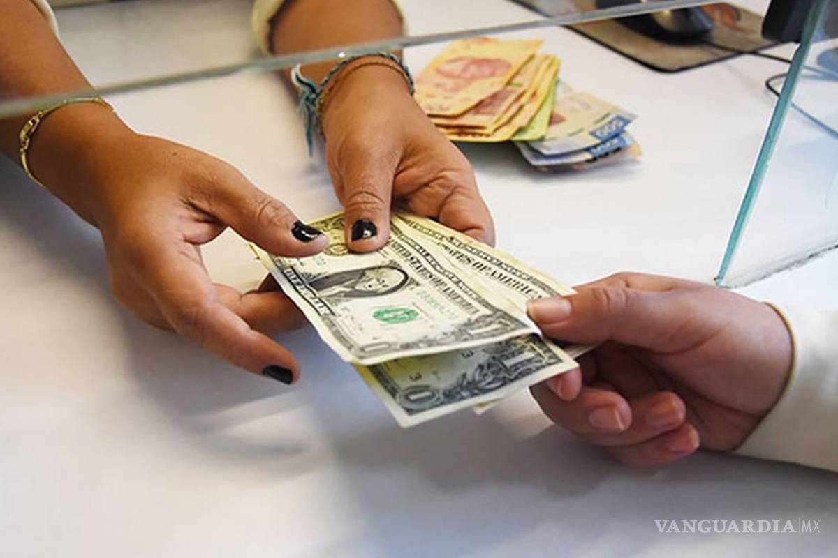 Siguen las remesas con récord, pero sufren por debilidad del dólar