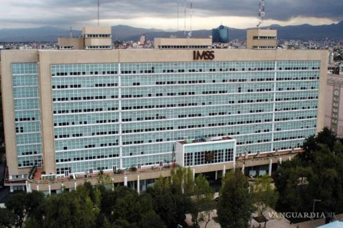 Acusa columnista anomalías en compra multimillonaria de anestesia en el IMSS